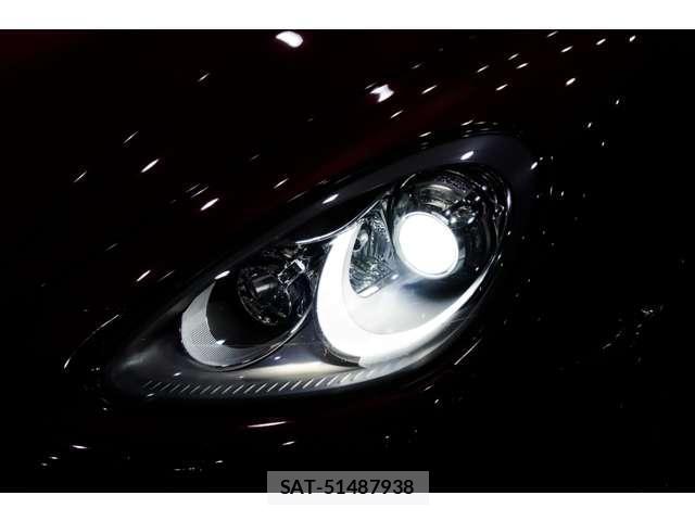 Porsche CAYENNE 2014-03 8812504-11