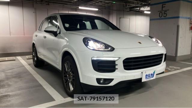 Porsche CAYENNE 2016-10 8815525-11