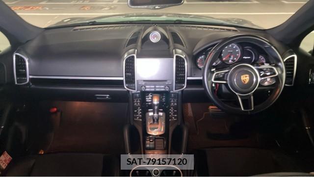 Porsche CAYENNE 2016-10 8815525-2
