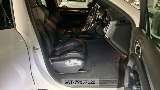 Porsche CAYENNE 2016-10 8815525-5