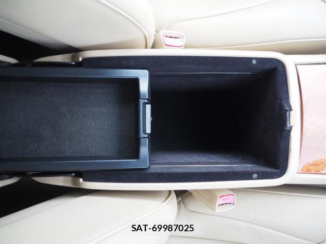 Toyota CELSIOR 2006-02 8814142-9