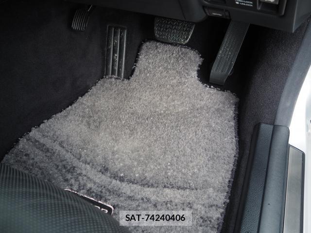 Toyota CELSIOR 2003-08 8814144-13