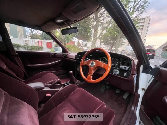 Toyota CHASER 1988-10 8815437-4