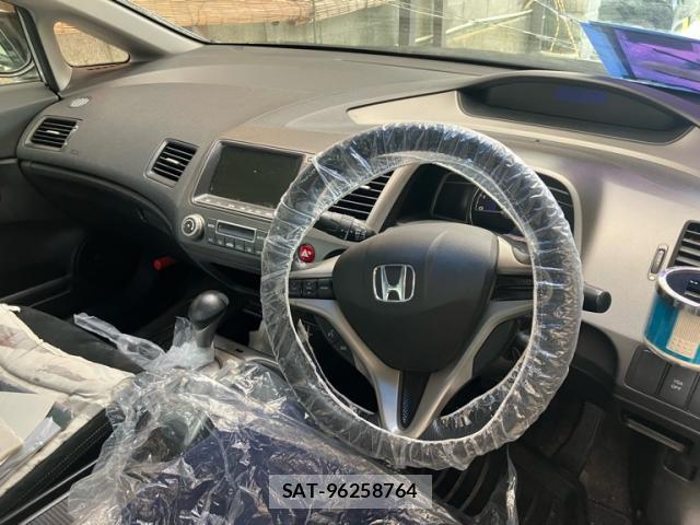 Honda CIVIC HYBRID 2010-08 8813352-8