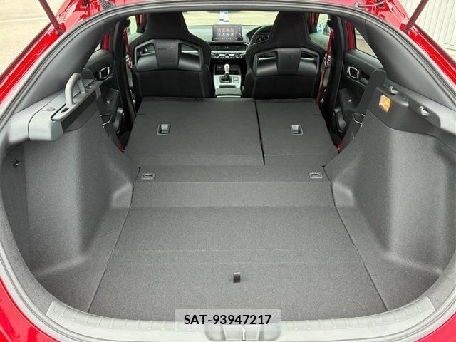 Honda CIVIC 2026-05 8812755-17