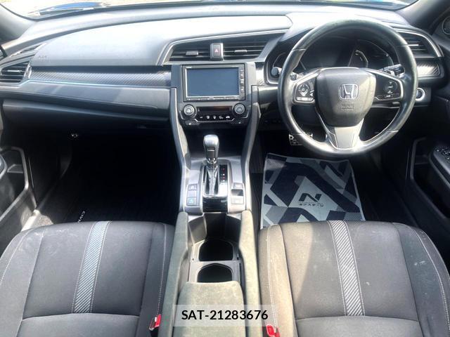 Honda CIVIC 2017-10 8813193-1