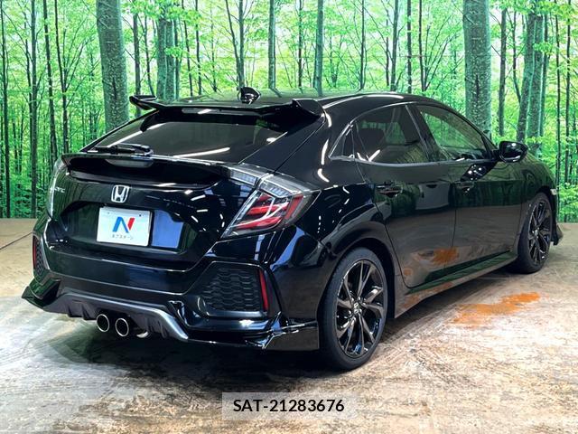 Honda CIVIC 2017-10 8813193-10