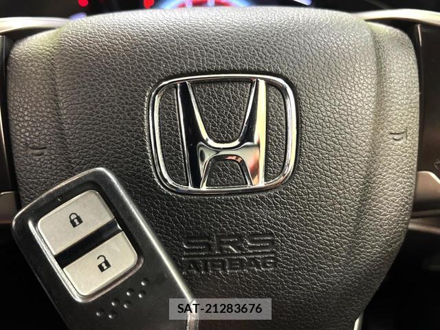 Honda CIVIC 2017-10 8813193-11