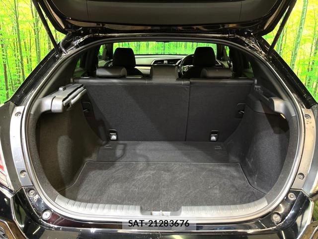 Honda CIVIC 2017-10 8813193-12