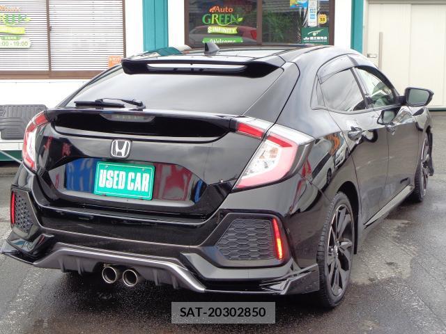 Honda CIVIC 2019-02 8814496-2