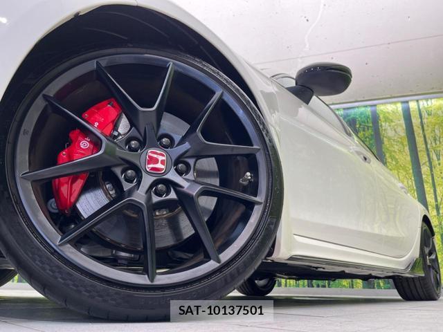 Honda CIVIC 2025-06 8814759-12