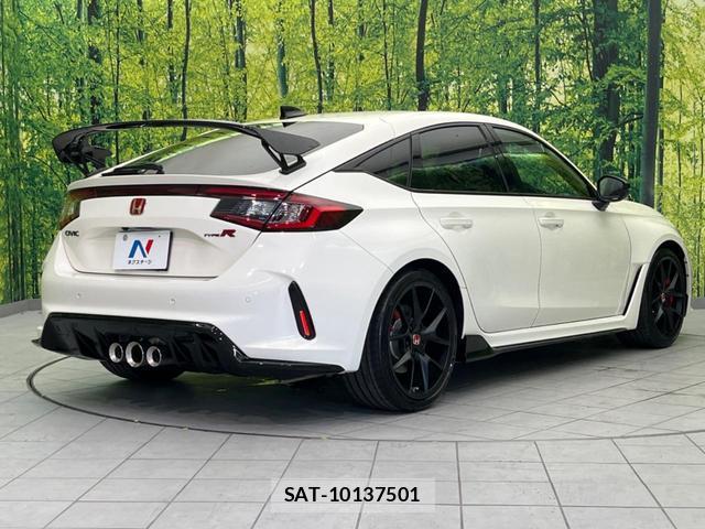 Honda CIVIC 2025-06 8814759-16