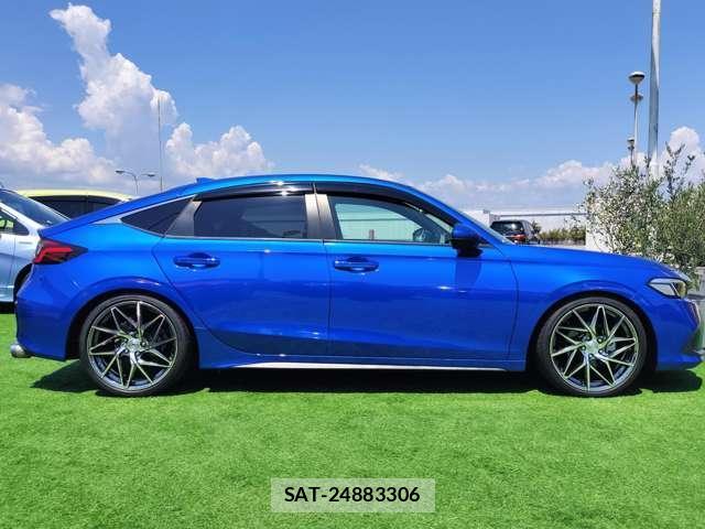 Honda CIVIC 2021-10 8815737-16