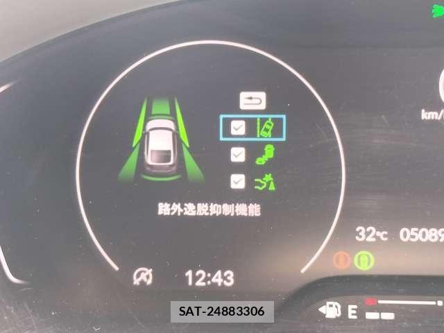 Honda CIVIC 2021-10 8815737-17