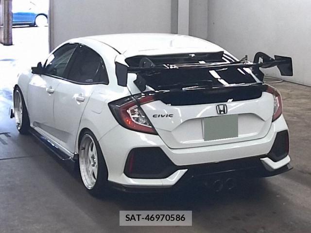 Honda CIVIC 2018-05 8816155-1