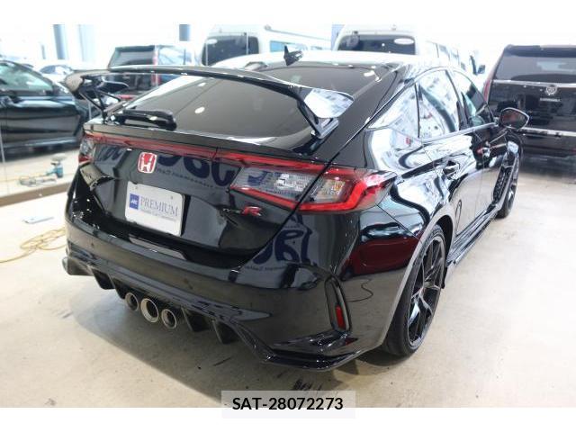 Honda CIVIC 2025-08 8817299-1