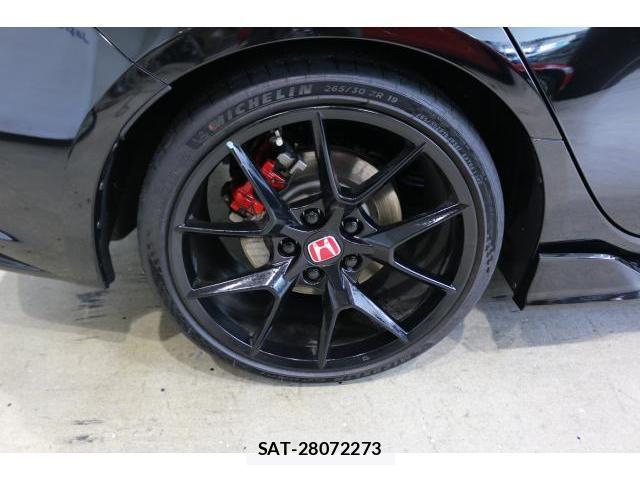 Honda CIVIC 2025-08 8817299-19
