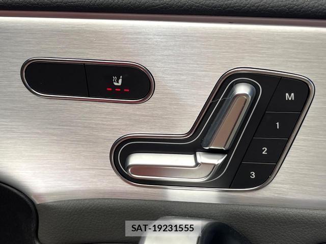 Mercedes Benz CLA-CLASS 2020-10 8812280-6