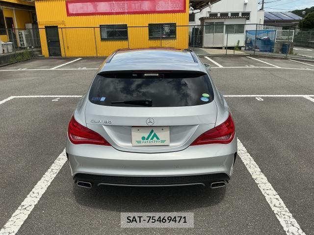Mercedes Benz CLA-CLASS 2015-06 8817085-1