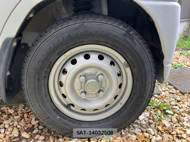 Nissan CLIPPER VAN 2011-02 8813897-12