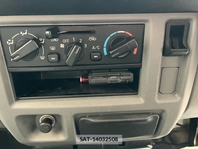Nissan CLIPPER VAN 2011-02 8813897-16