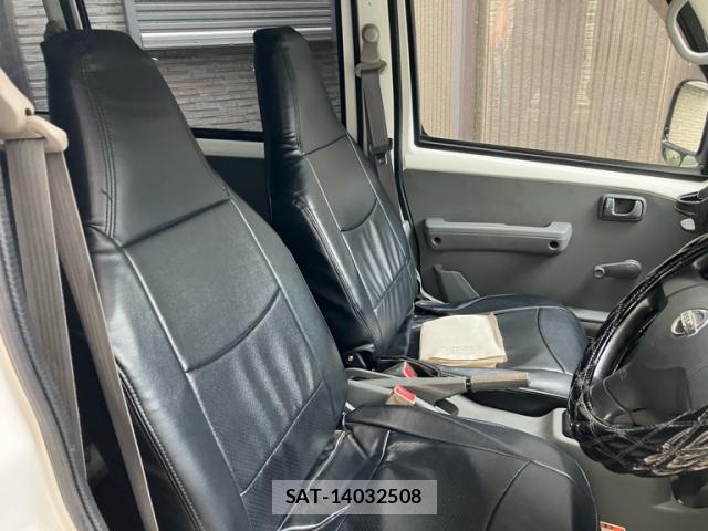 Nissan CLIPPER VAN 2011-02 8813897-8