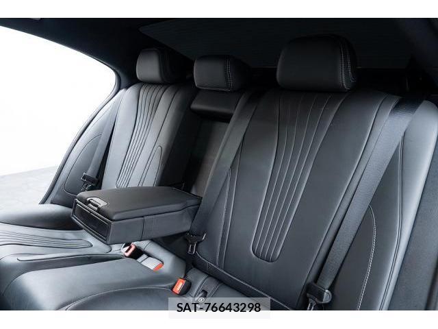 Mercedes Benz CLS-CLASS 2019-04 8815193-14