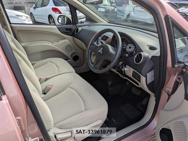 Mitsubishi COLT 2010-02 8816063-4