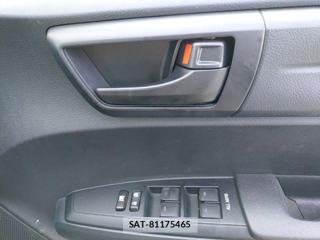 Toyota COROLLA AXIO 2019-09 8813772-13
