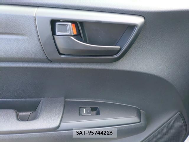 Toyota COROLLA AXIO 2019-09 8813775-12