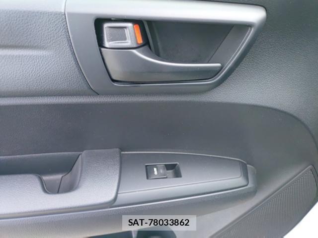 Toyota COROLLA AXIO 2021-09 8813776-12