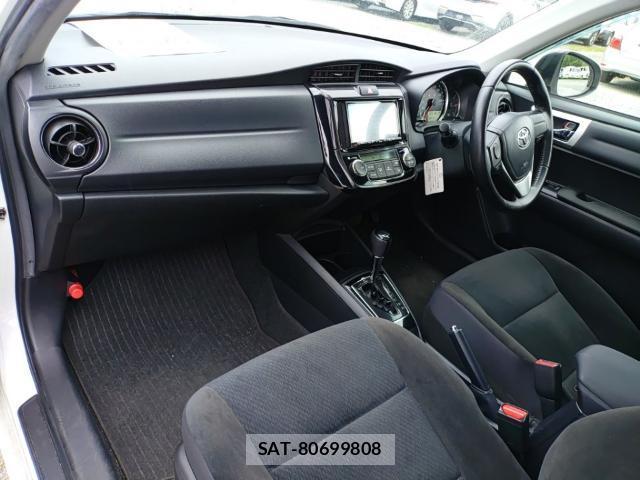 Toyota COROLLA AXIO 2016-08 8813782-15