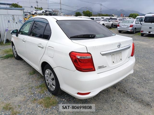 Toyota COROLLA AXIO 2016-08 8813782-5