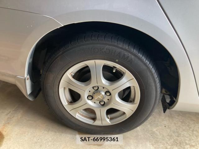 Toyota COROLLA AXIO 2008-03 8814172-3