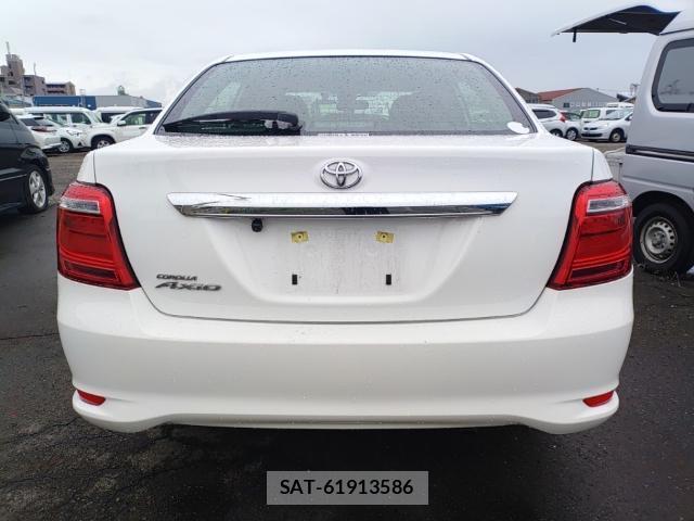 Toyota COROLLA AXIO 2021-09 8815317-1