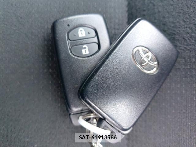 Toyota COROLLA AXIO 2021-09 8815317-14