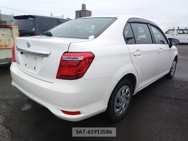 Toyota COROLLA AXIO 2021-09 8815317-4