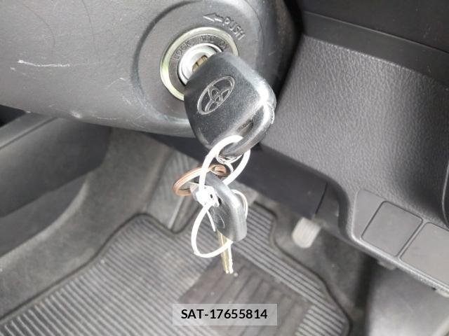 Toyota COROLLA AXIO 2016-09 8815324-14