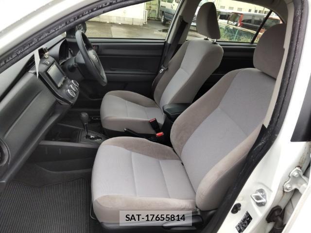 Toyota COROLLA AXIO 2016-09 8815324-15