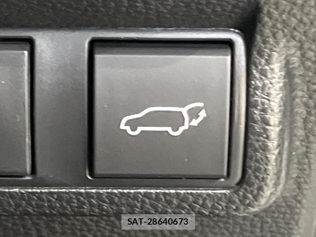 Toyota COROLLA CROSS 2024-06 8812967-6