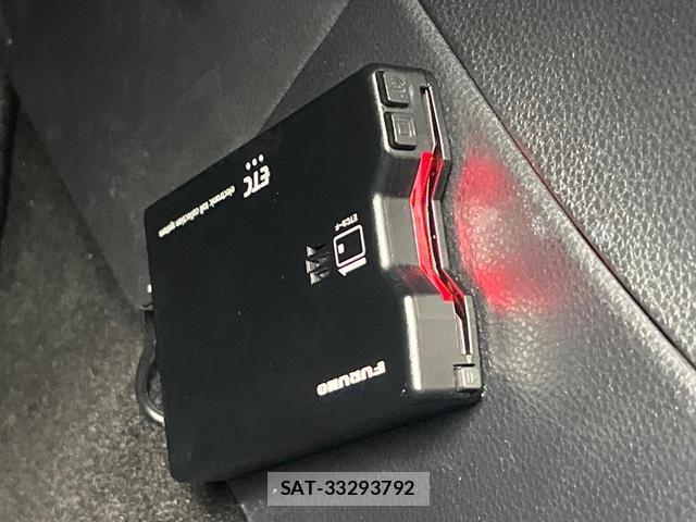 Toyota COROLLA CROSS 2024-06 8813410-7