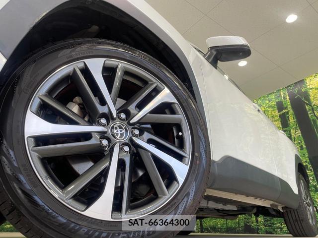 Toyota COROLLA CROSS 2021-11 8814383-12