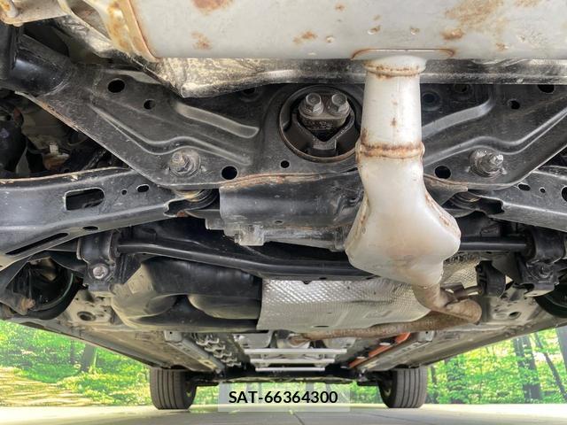 Toyota COROLLA CROSS 2021-11 8814383-18