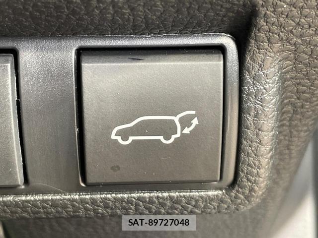 Toyota COROLLA CROSS 2025-03 8817760-6