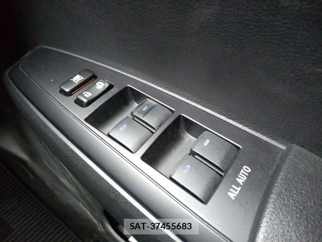 Toyota COROLLA FIELDER 2018-09 8815321-13
