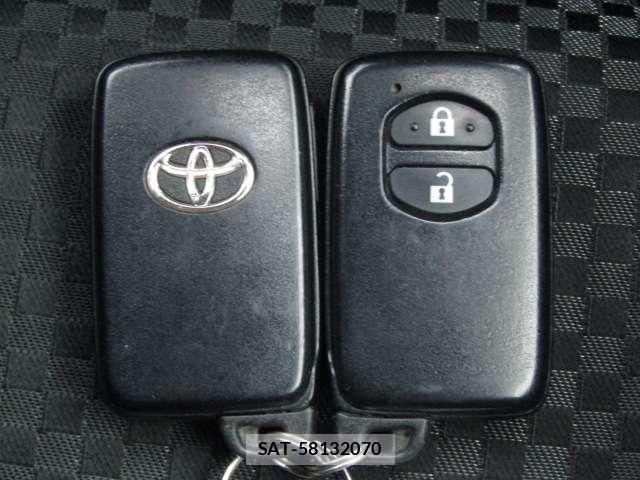 Toyota COROLLA FIELDER 2015-08 8816960-12