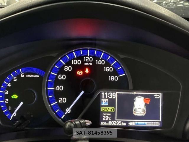 Toyota COROLLA FIELDER 2021-08 8817339-9