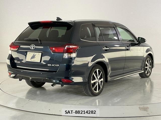 Toyota COROLLA FIELDER 2018-02 8817398-1