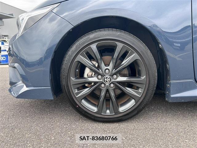 Toyota COROLLA TOURING 2025-03 8812754-10