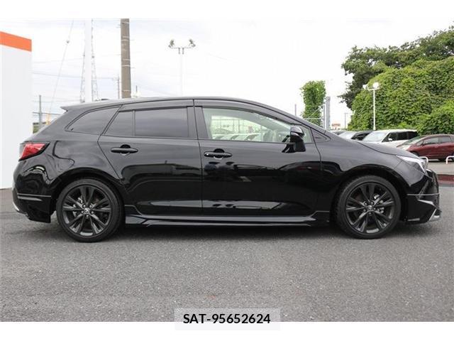 Toyota COROLLA TOURING 2025-04 8812805-8